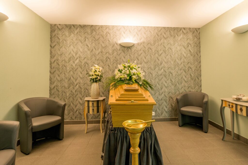 cercueil dans un chambre funeraire